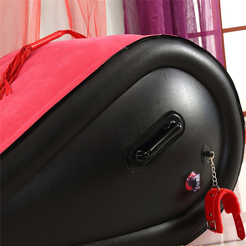 Desirel Magic Pillow - felfújható BDSM szexbútor - bilinccsel (piros) 120204 termék bemutató kép